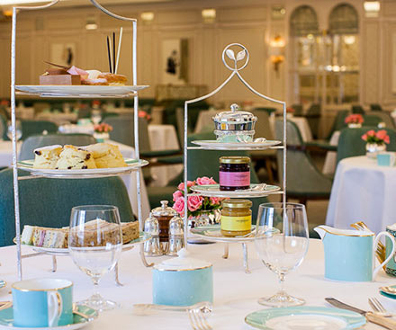 Fortnum & Mason Champagne Afternoon Tea