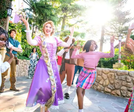 Musical Meet-up with Rapunzel and Flynn Musical Meet-up with Rapunzel and Flynn