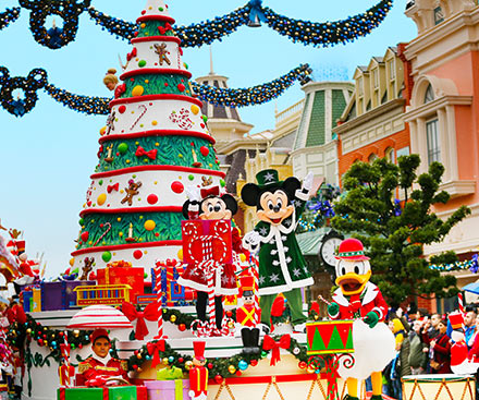 Christmas Holidays at Disneyland® Paris Christmas Holidays at Disneyland® Paris
